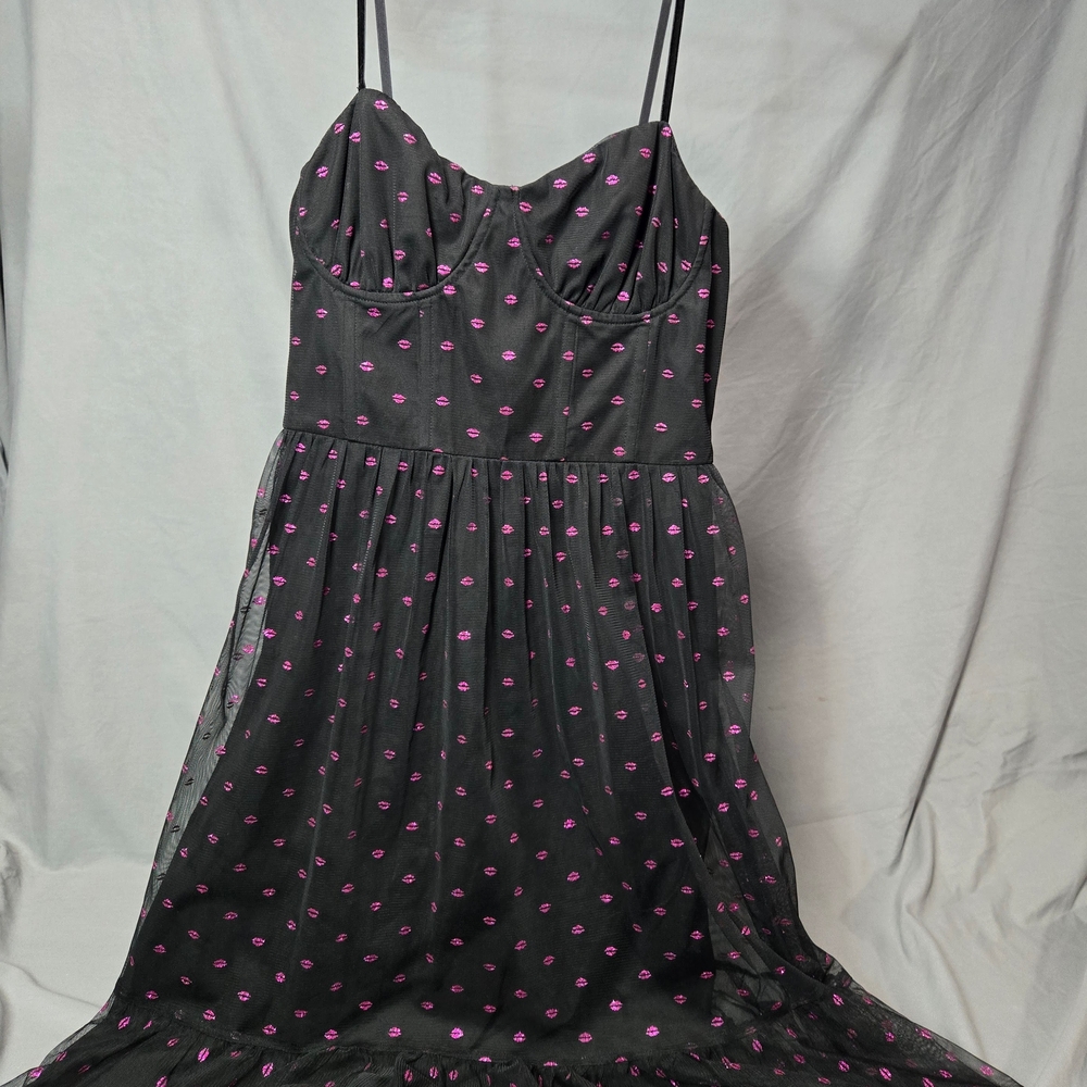 Betsey Johnson Black Pink Lip Corset Sweetheart Tiered Midi Dress Size 4